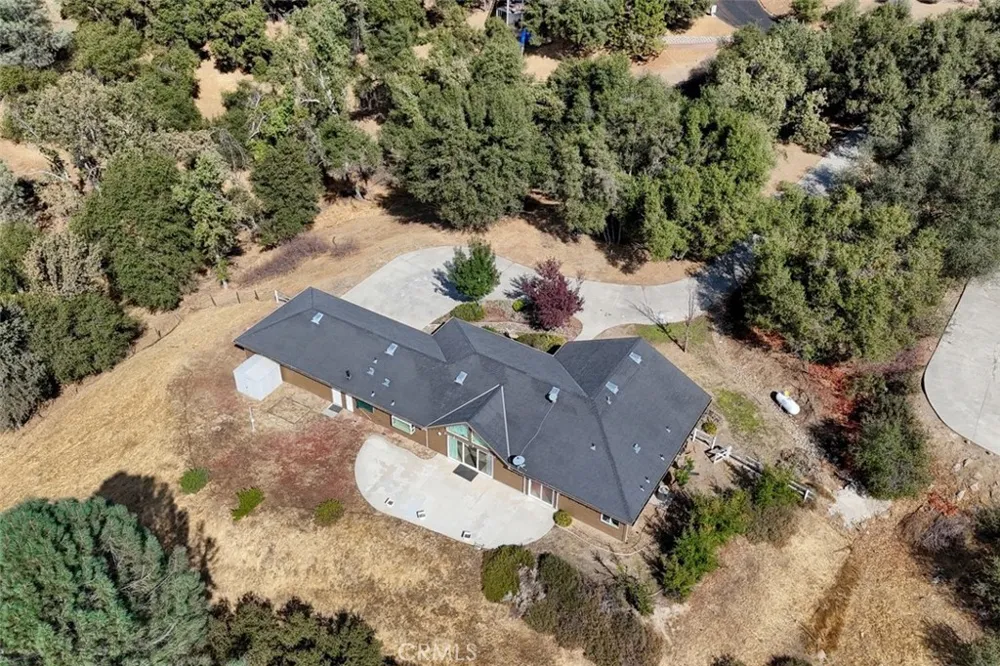 38788 Goldenrod Lane Oakhurst, CA 93644