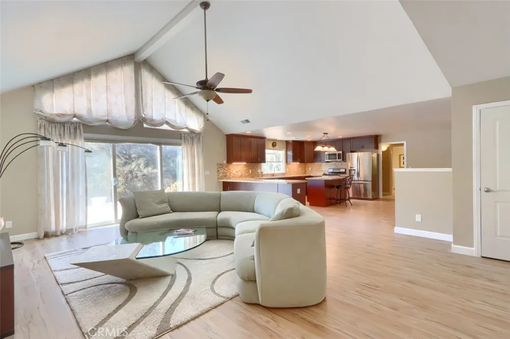38788 Goldenrod Lane Oakhurst, CA 93644