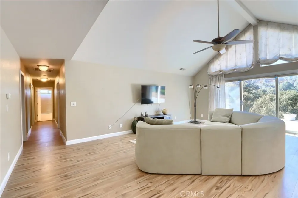38788 Goldenrod Lane Oakhurst, CA 93644