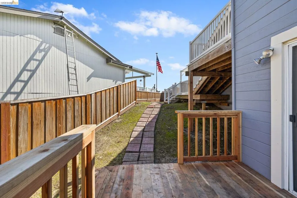 1147 Willow Lake Rd Discovery Bay, CA 94505