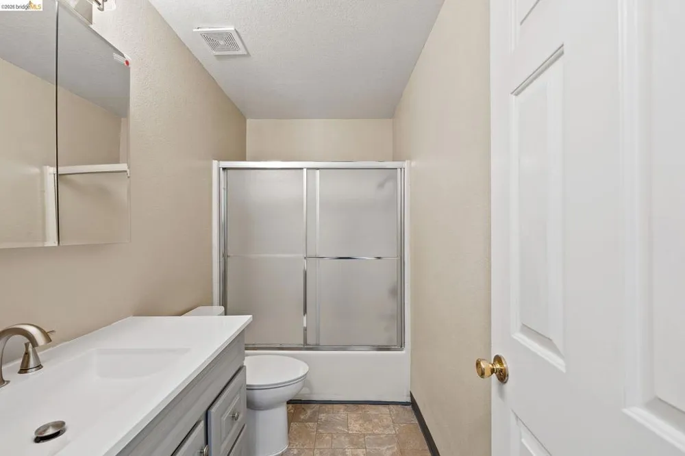 1147 Willow Lake Rd Discovery Bay, CA 94505