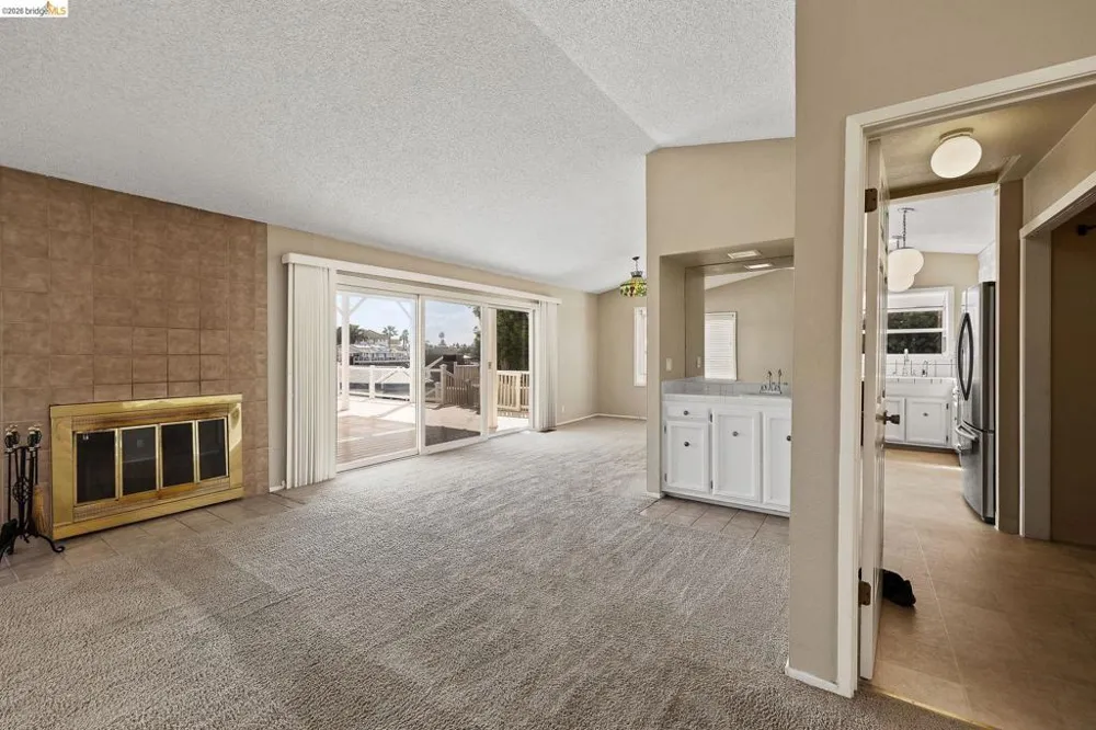 1147 Willow Lake Rd Discovery Bay, CA 94505