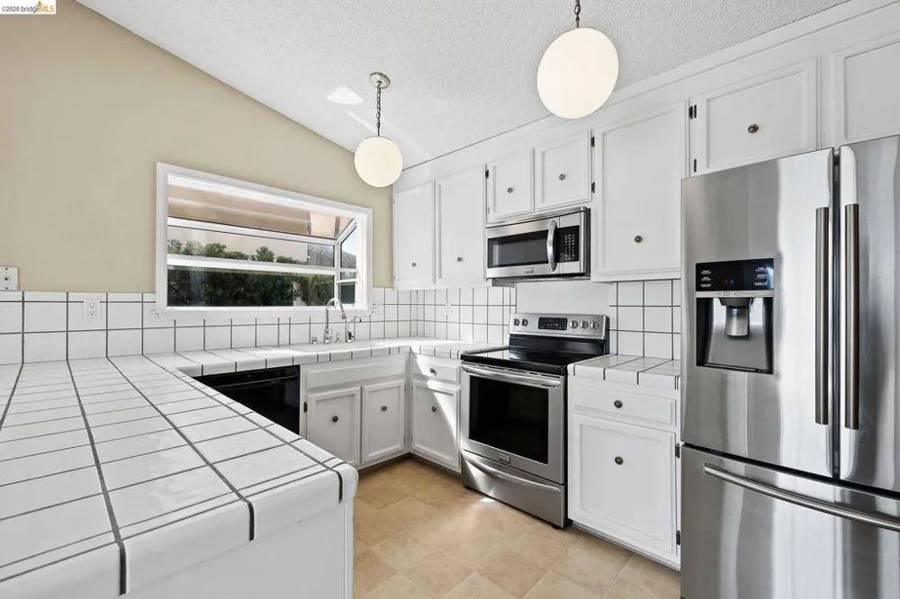 1147 Willow Lake Rd Discovery Bay, CA 94505