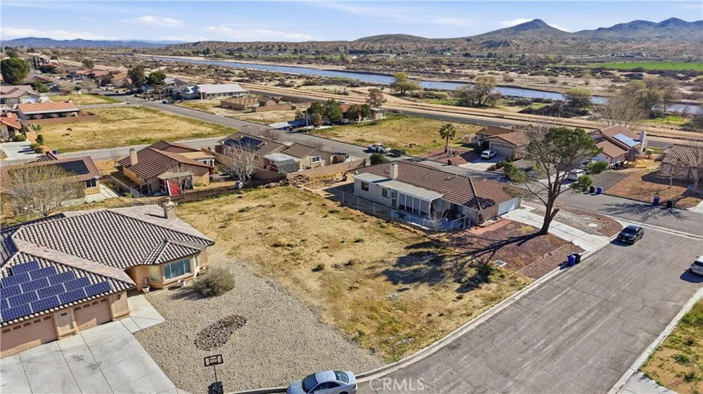 14758 Bristol Helendale, CA 92342