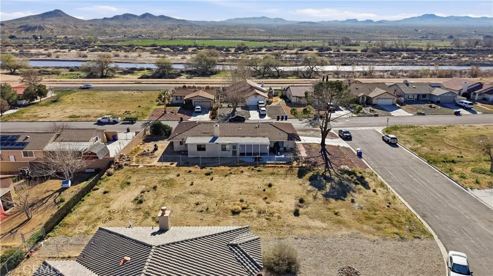 14758 Bristol Helendale, CA 92342