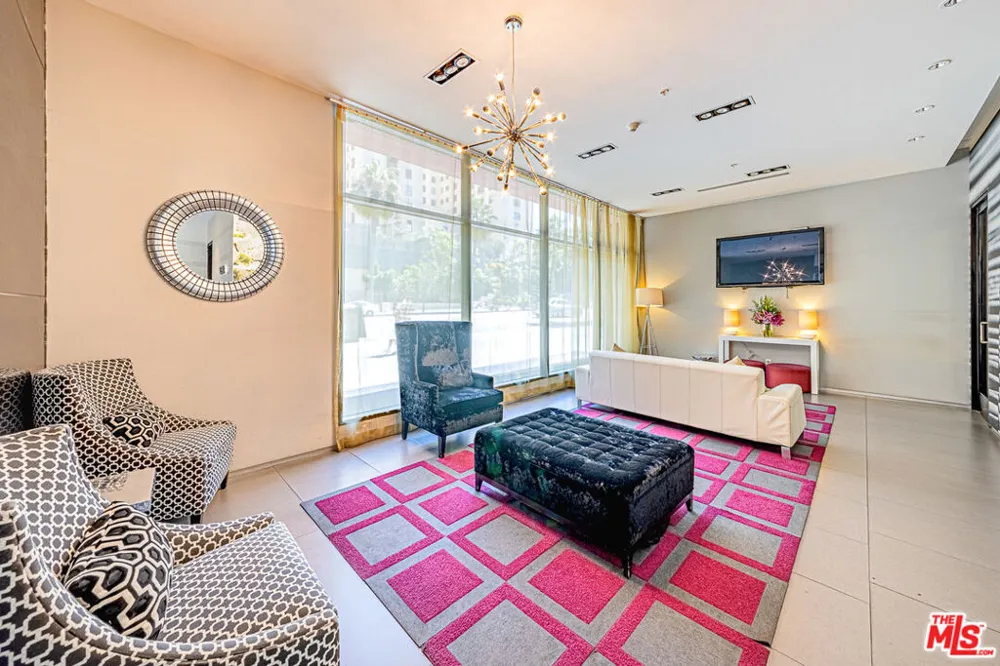 1234 Wilshire Boulevard #321 Los Angeles, CA 90017