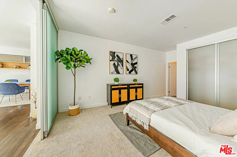 1234 Wilshire Boulevard #321 Los Angeles, CA 90017