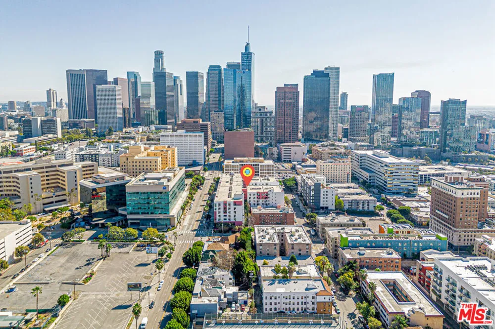 1234 Wilshire Boulevard #321 Los Angeles, CA 90017