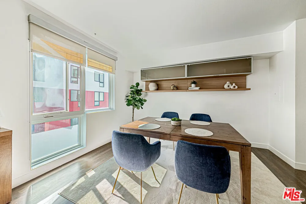 1234 Wilshire Boulevard #321 Los Angeles, CA 90017