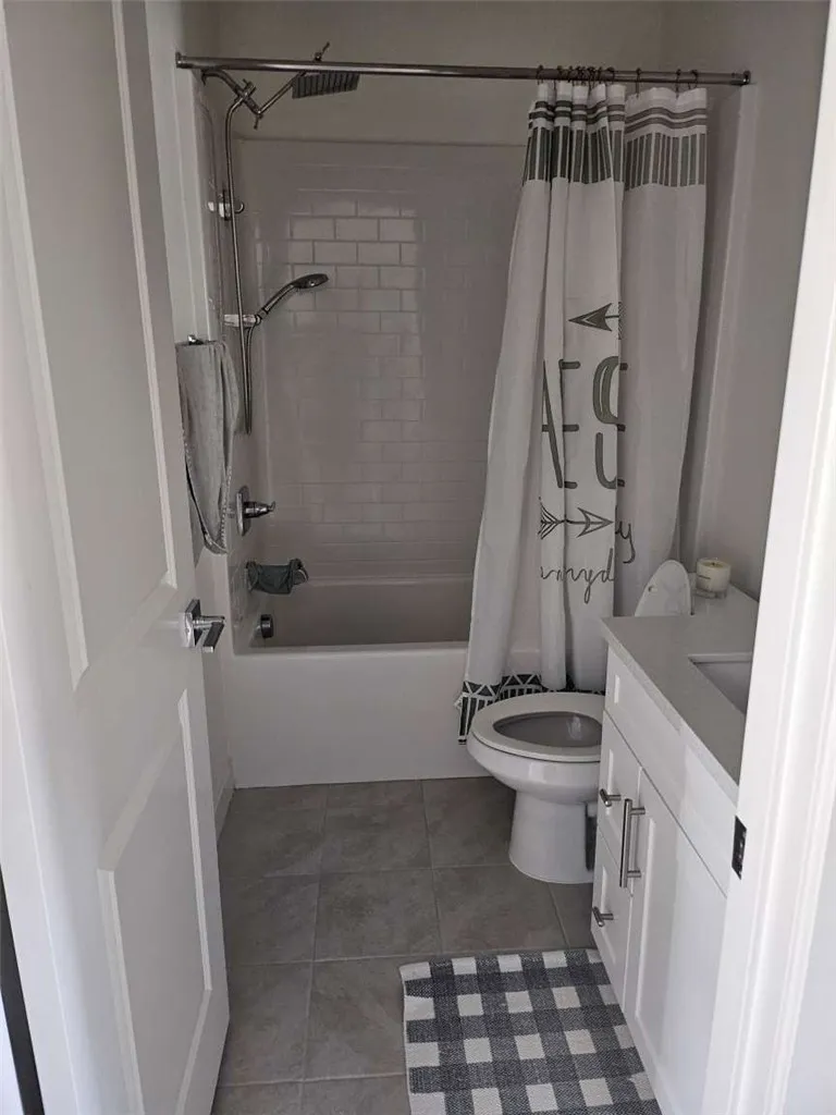 11737 Florence Avenue #6 Santa Fe Springs, CA 90670