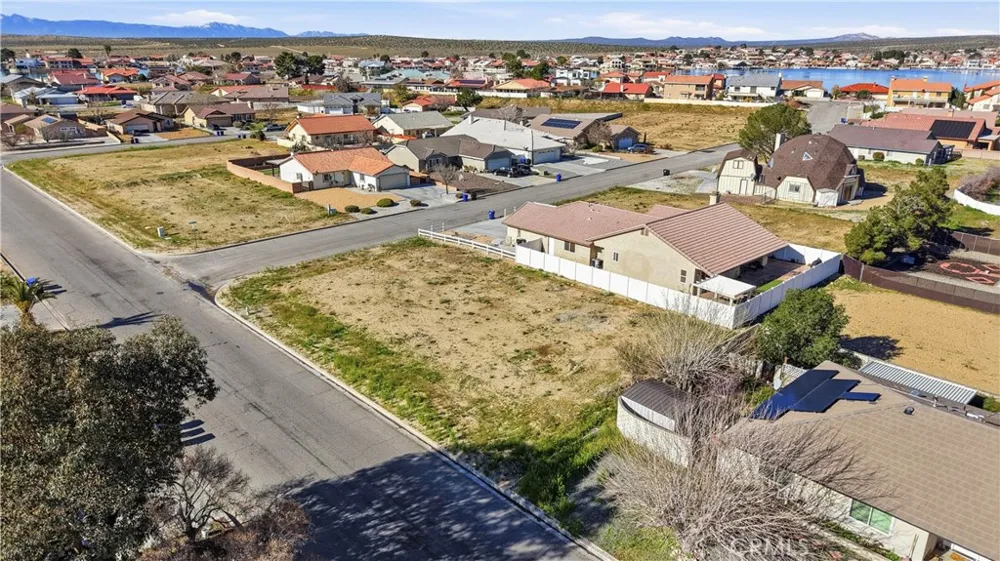 14802 Shenandoah Helendale, CA 92342