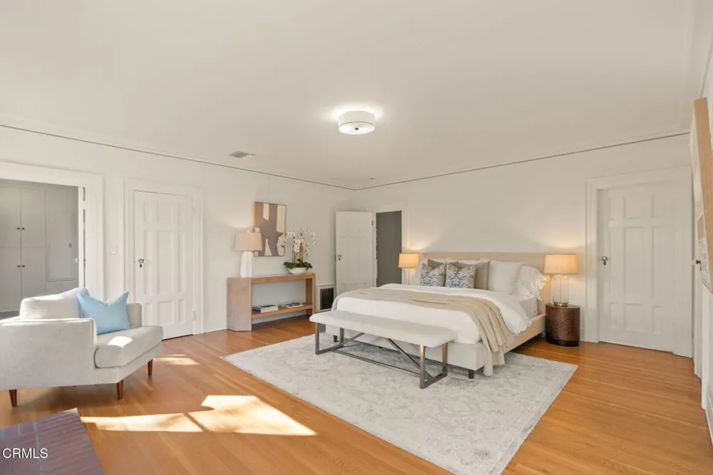 203 Oaklawn Avenue South Pasadena, CA 91030
