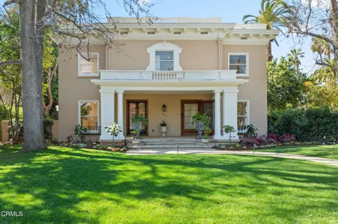 203 Oaklawn Avenue