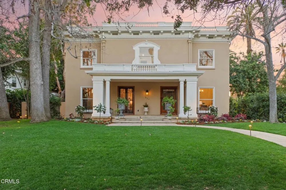203 Oaklawn Avenue South Pasadena, CA 91030