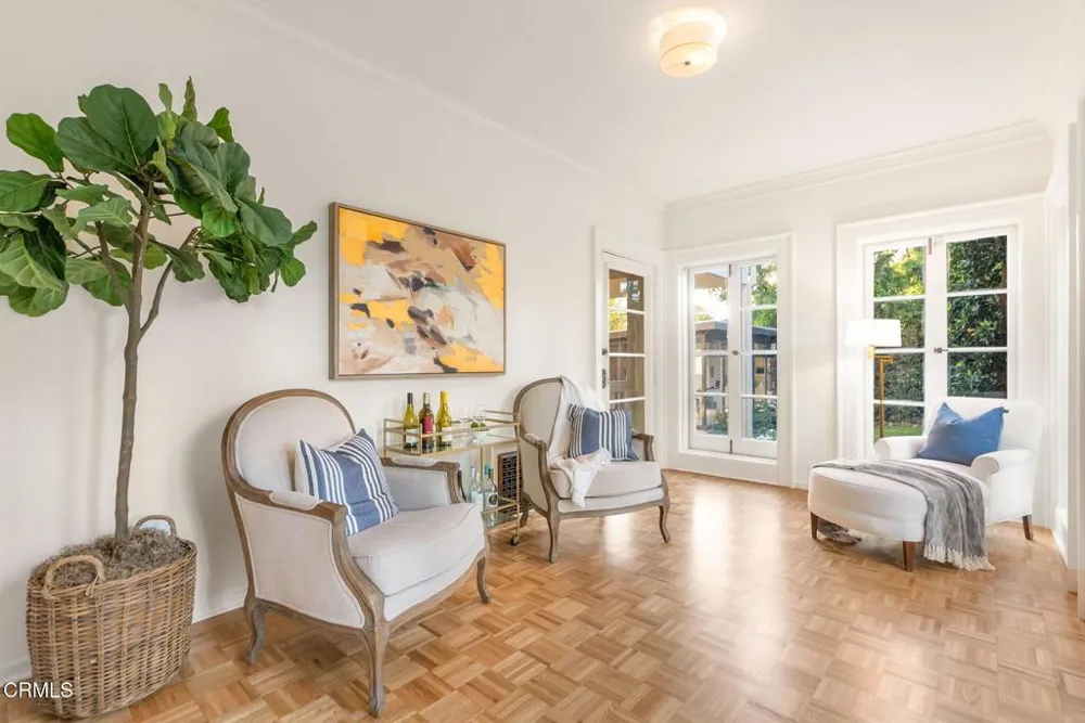 203 Oaklawn Avenue South Pasadena, CA 91030