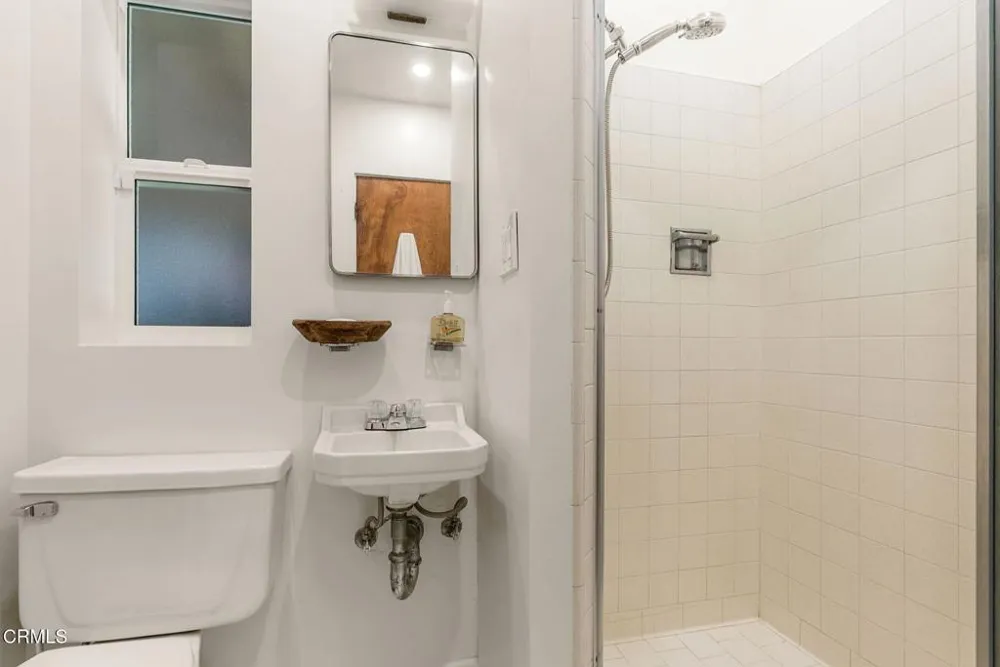 203 Oaklawn Avenue South Pasadena, CA 91030