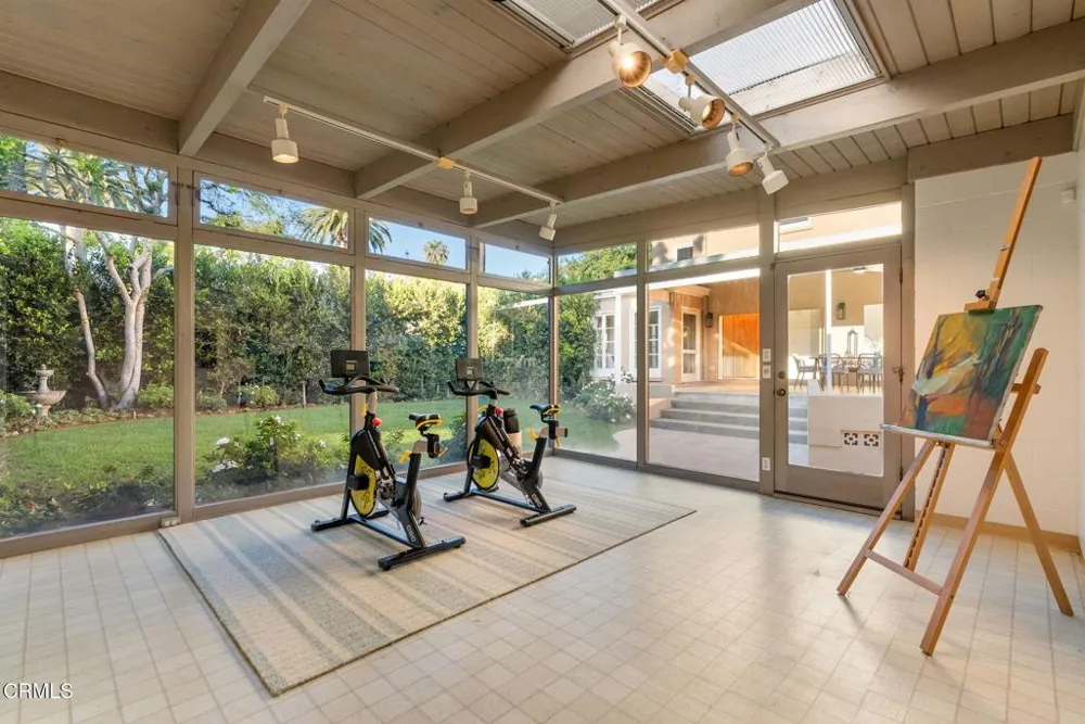 203 Oaklawn Avenue South Pasadena, CA 91030