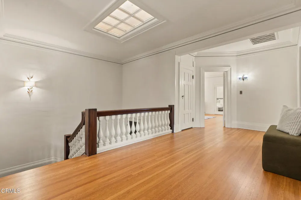 203 Oaklawn Avenue South Pasadena, CA 91030