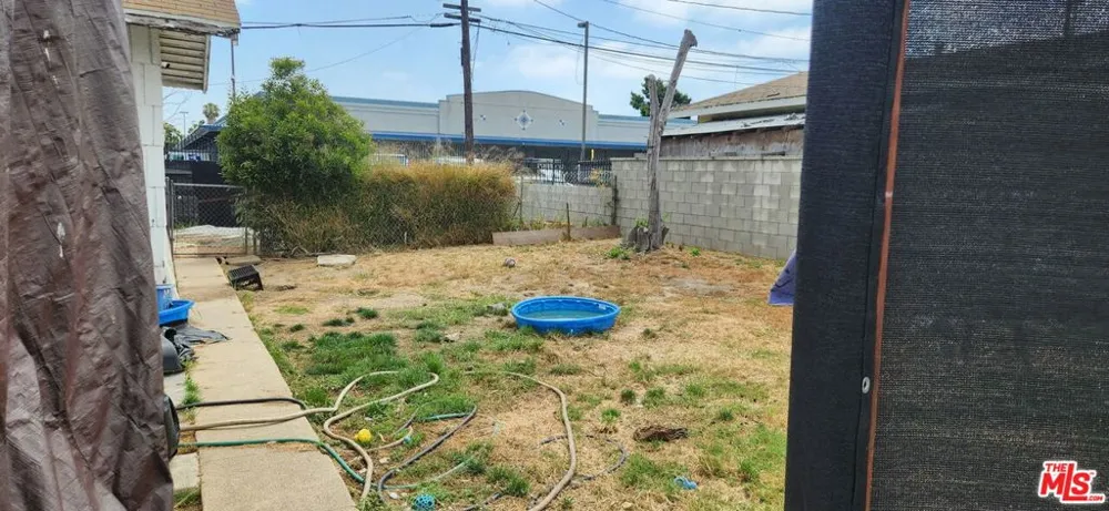 11319 Larch Avenue Inglewood, CA 90304