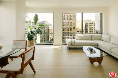 400 S Broadway #1001
