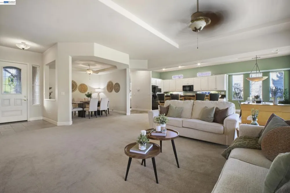 8 Rock Ridge Ct Copperopolis, CA 95228