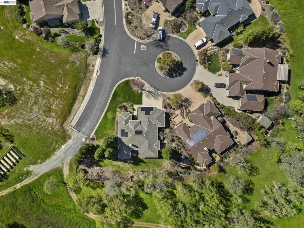 8 Rock Ridge Ct Copperopolis, CA 95228
