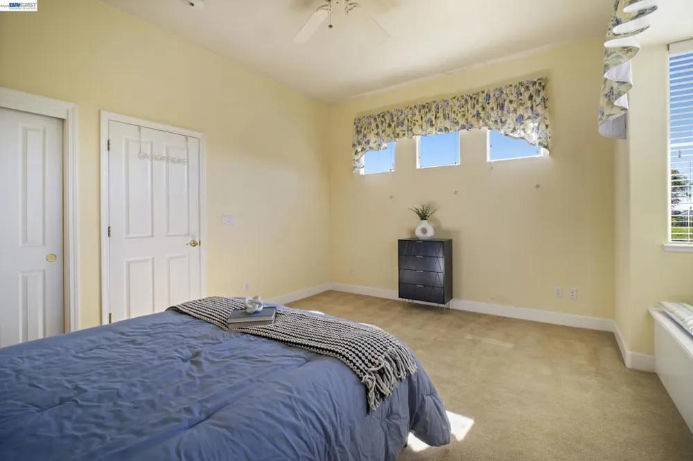 8 Rock Ridge Ct Copperopolis, CA 95228