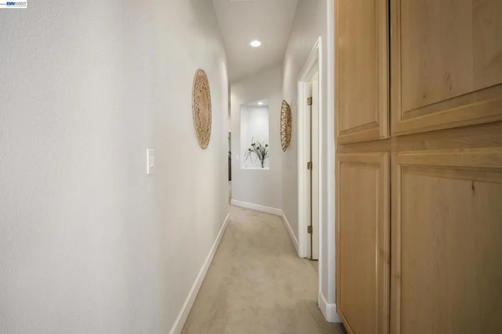 8 Rock Ridge Ct Copperopolis, CA 95228