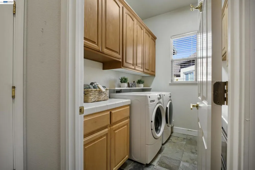 8 Rock Ridge Ct Copperopolis, CA 95228