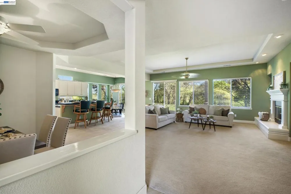 8 Rock Ridge Ct Copperopolis, CA 95228