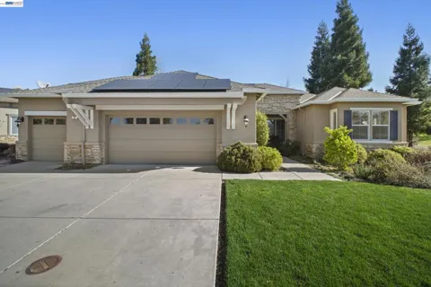 8 Rock Ridge Ct