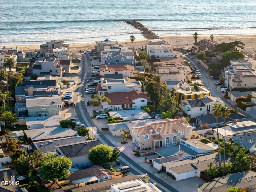 1257 Devon Lane Ventura, CA 93001