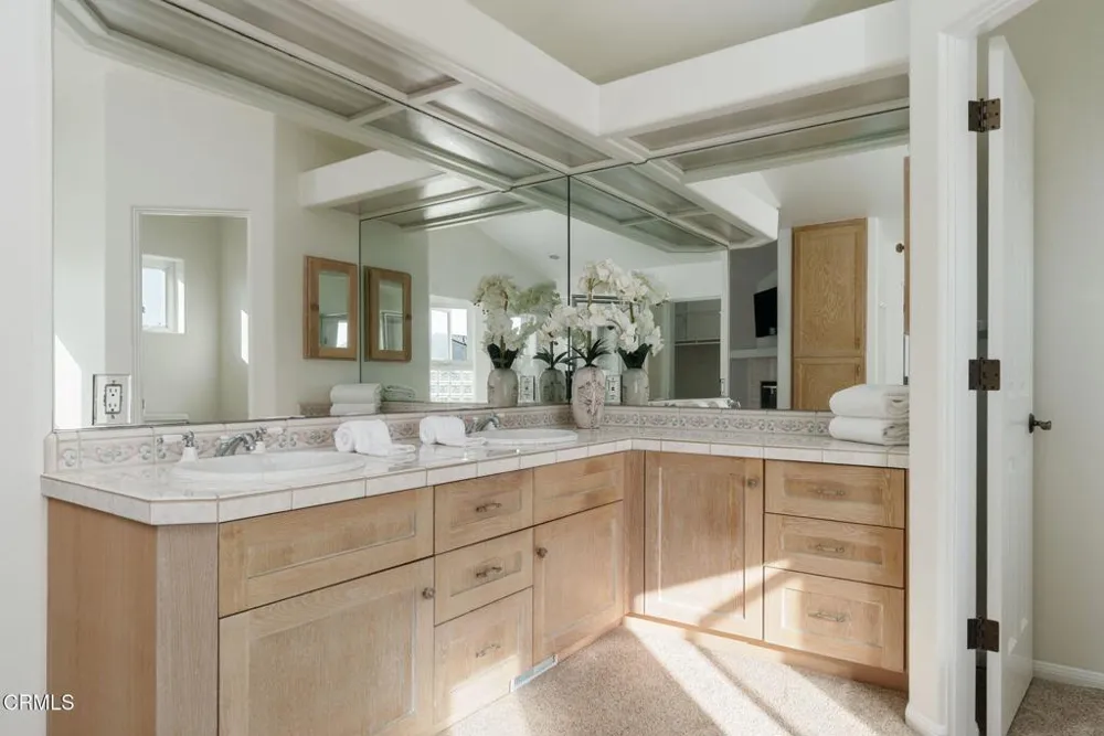 1257 Devon Lane Ventura, CA 93001