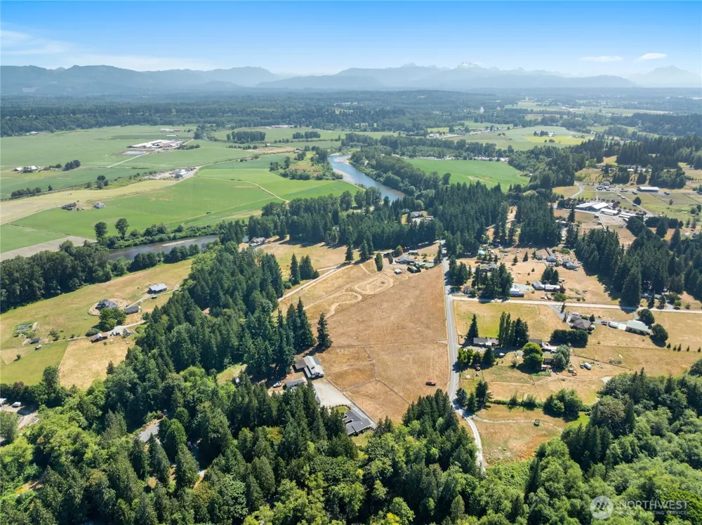 3905 Silvana Terrace Rd Stanwood, WA 98282