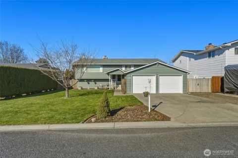 1267 SE Constitution Drive