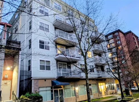 4722 12th Avenue NE #401
