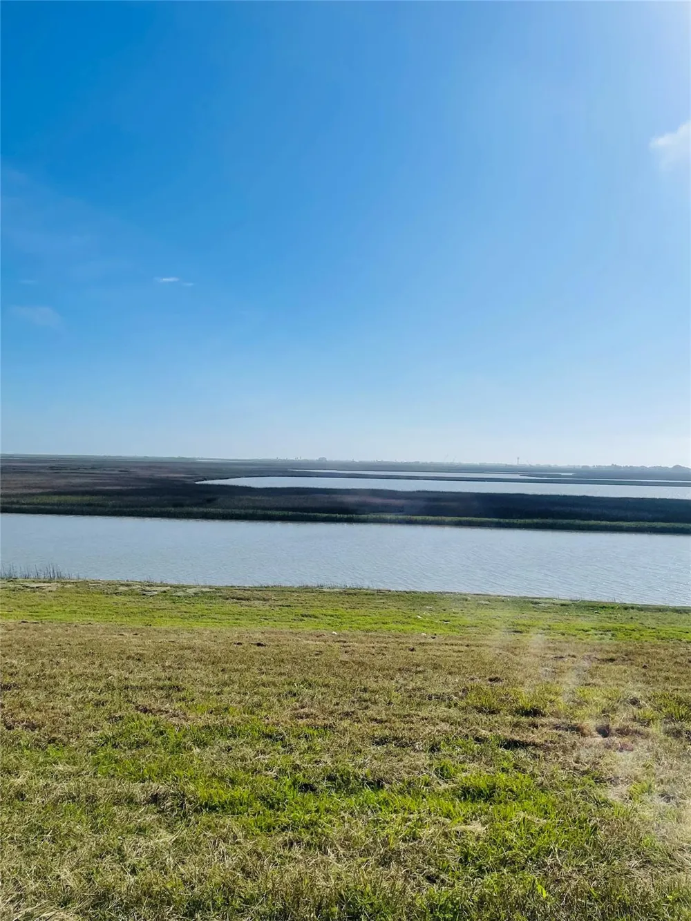 235 Leeward Way Freeport, TX 77541