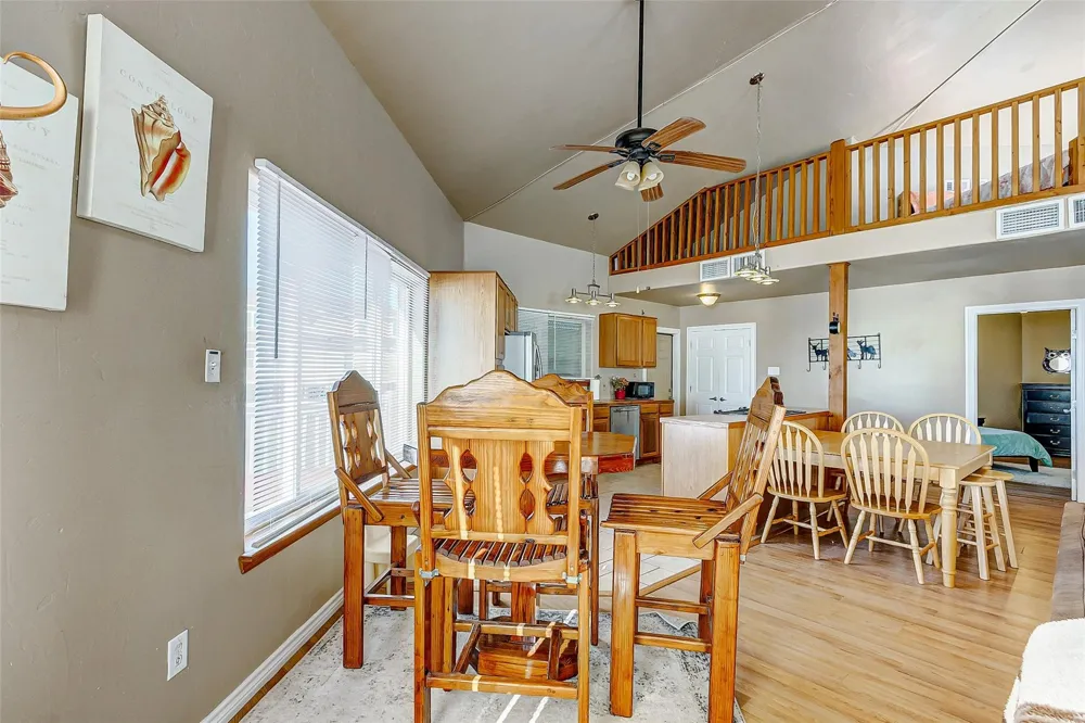 1508 Highway 87 Gilchrist, TX 77617