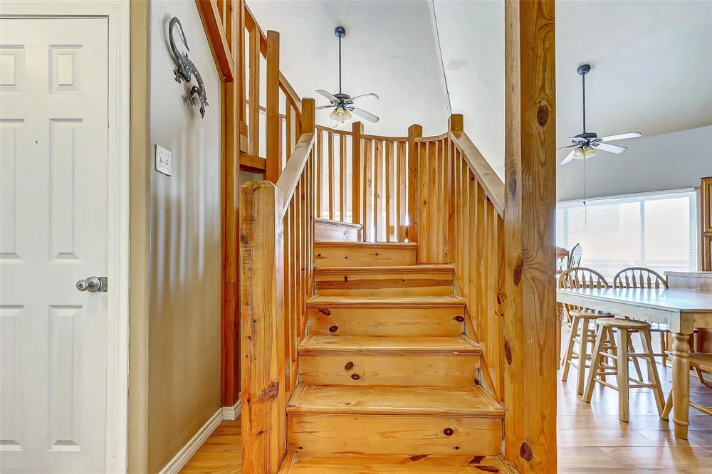 1508 Highway 87 Gilchrist, TX 77617