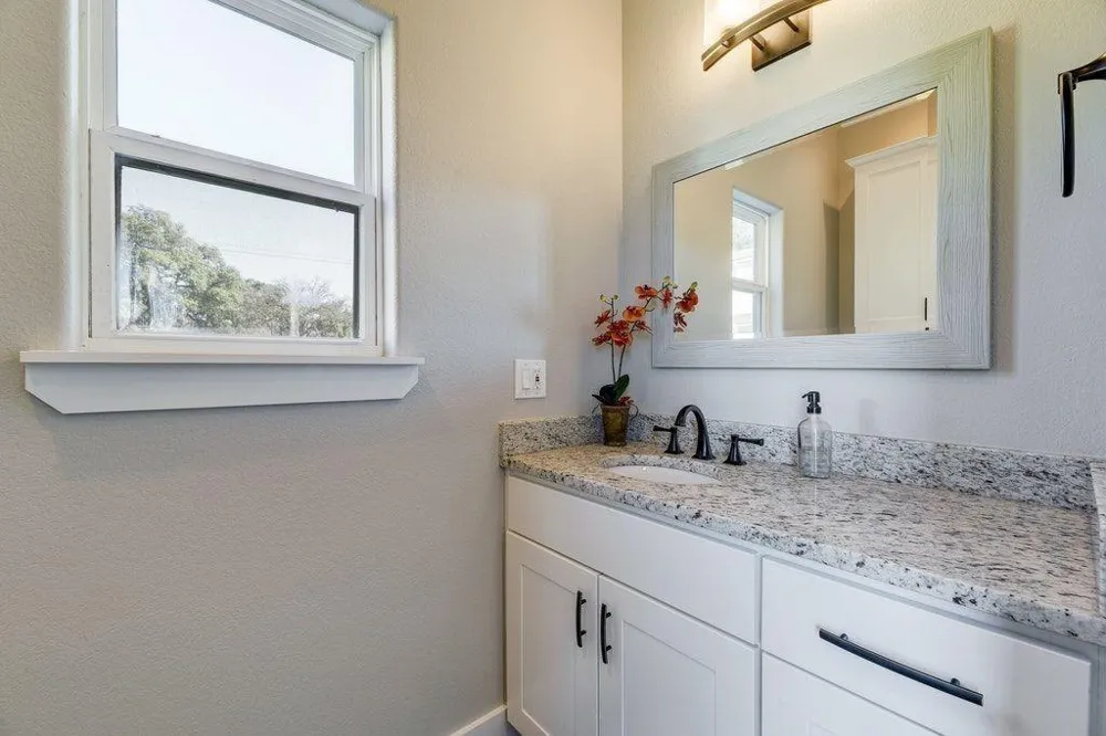 1506 Hill Top A, E Drive Granite Shoals, TX 78654