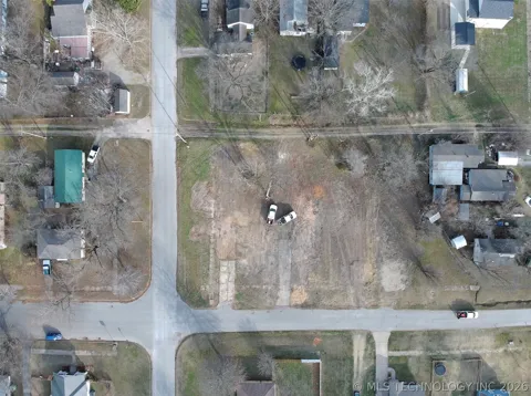 105 S D AVENUE