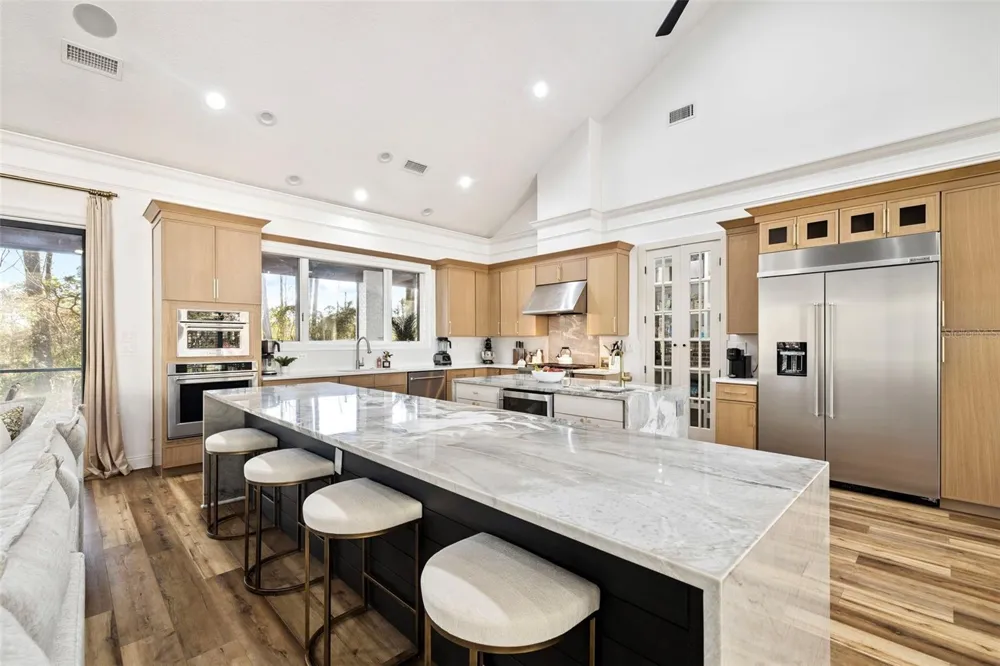 410 WINDJAMMER COURT Destin, FL 32541