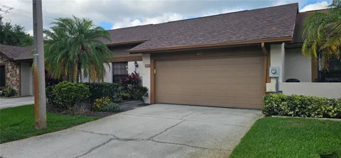 4075 SHORESIDE CIRCLE