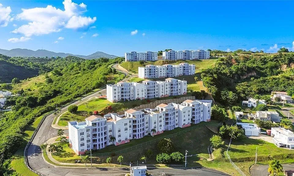 PH-7 LA COSTA APTS #H-7 Fajardo, PR 00738