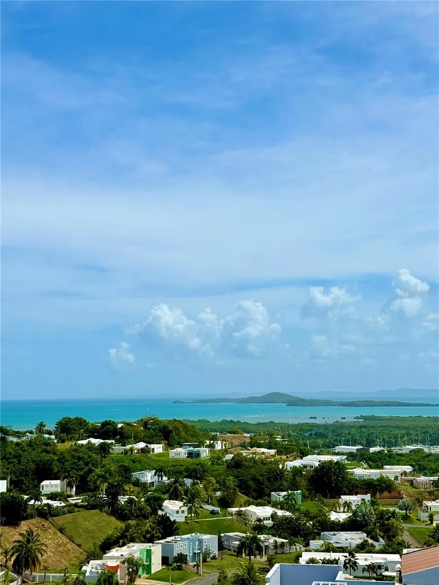 PH-7 LA COSTA APTS #H-7 Fajardo, PR 00738