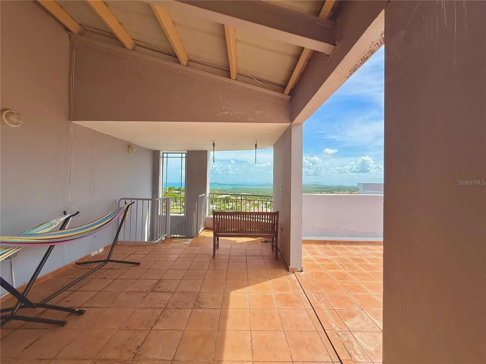 PH-7 LA COSTA APTS #H-7 Fajardo, PR 00738