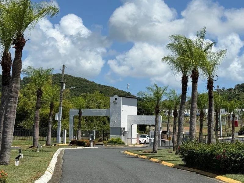 PH-7 LA COSTA APTS #H-7 Fajardo, PR 00738
