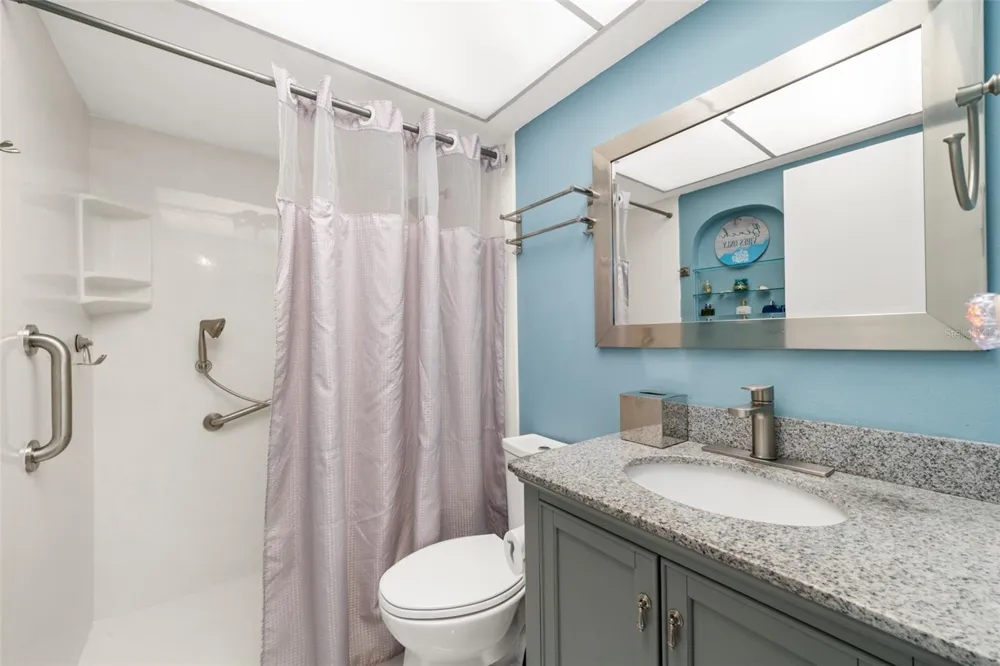 117 COUNTRY CLUB DRIVE #204 Lake Placid, FL 33852