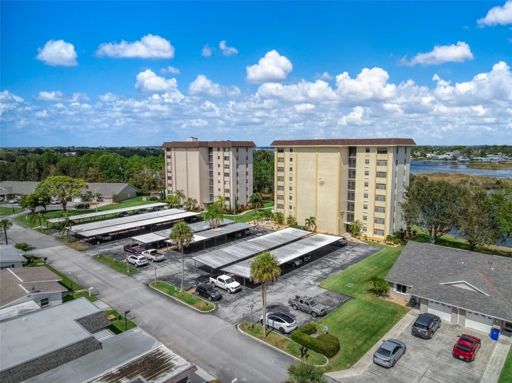 117 COUNTRY CLUB DRIVE #204 Lake Placid, FL 33852