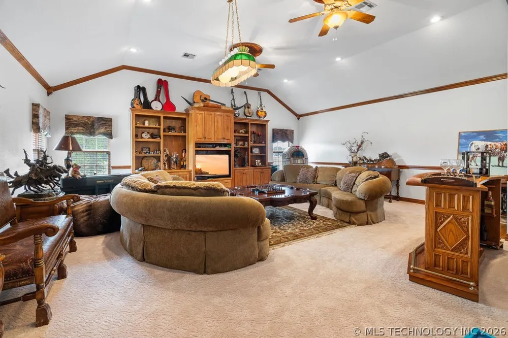 1599 Cardinal Road Lone Grove, OK 73443